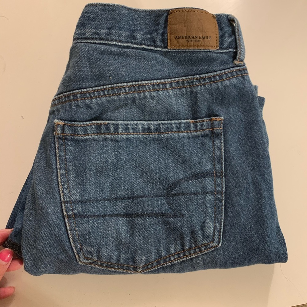 Hi-Rise Girlfriend jeans (short)